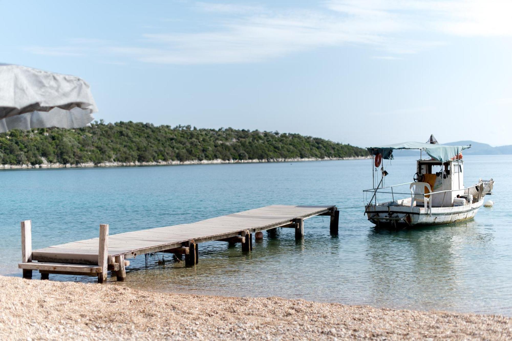 Villa Aphrodite Paleros Екстериор снимка
